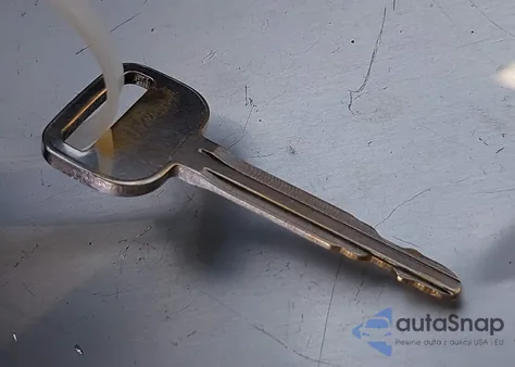 2000 Toyota Sienna Le from USA, damaged, VIN 4T3ZF13C2YU232902